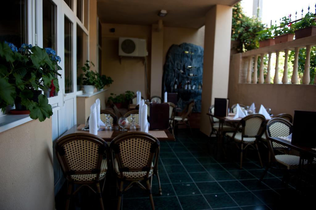 Hotel Dynes Eforie Nord Luaran gambar