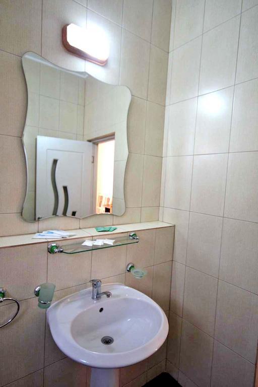 Hotel Dynes Eforie Nord Luaran gambar